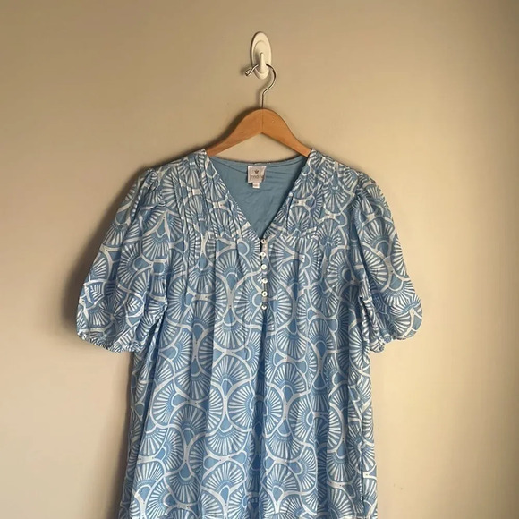 j.marie RYLEE V-NECK BUTTON DRESS - Picture 6 of 13